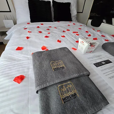 Motlava Romantic Loft - Jacuzzi