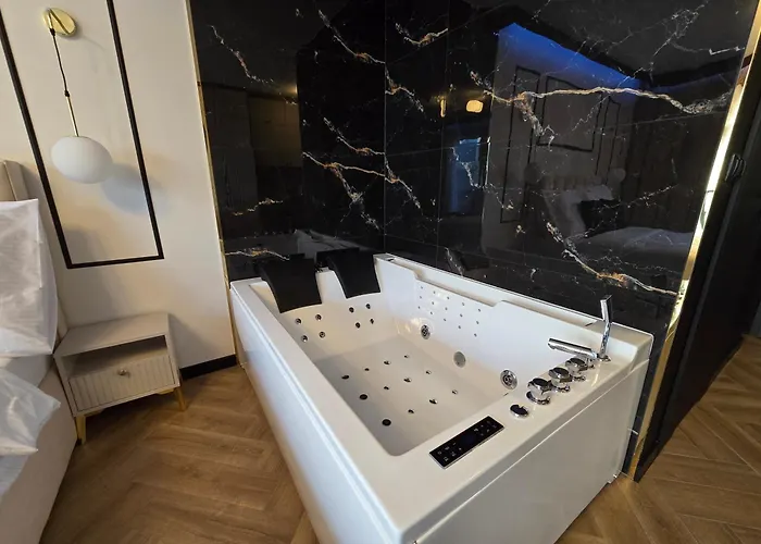 Motlava Romantic Loft - Jacuzzi