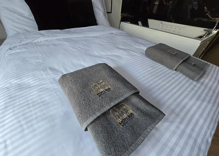 מלון דירות Motlava Romantic Loft - Jacuzzi גדנסק